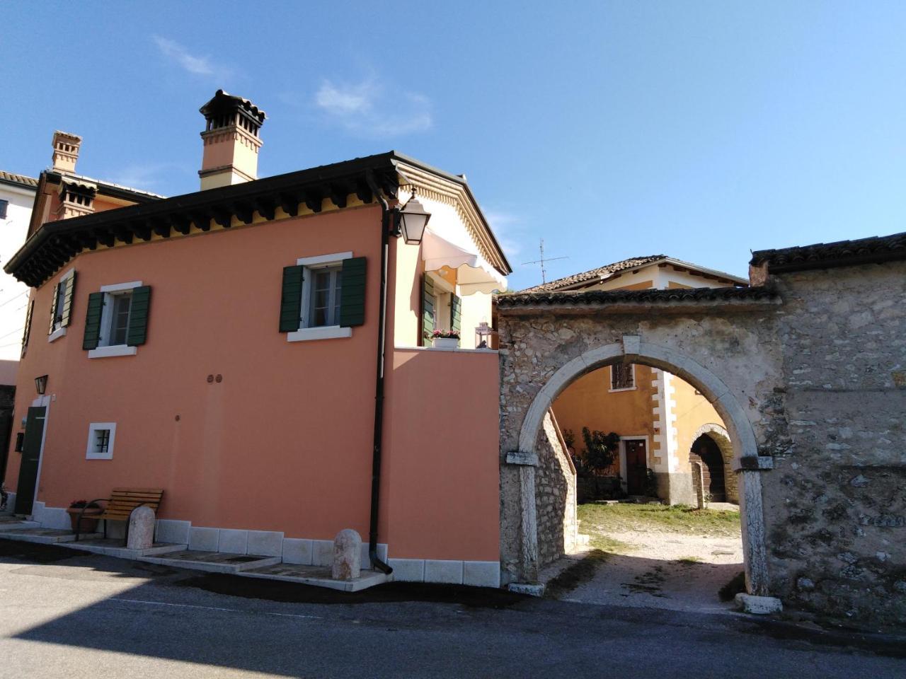 Appartement Casa Del Capitello à Caprino Veronese Extérieur photo